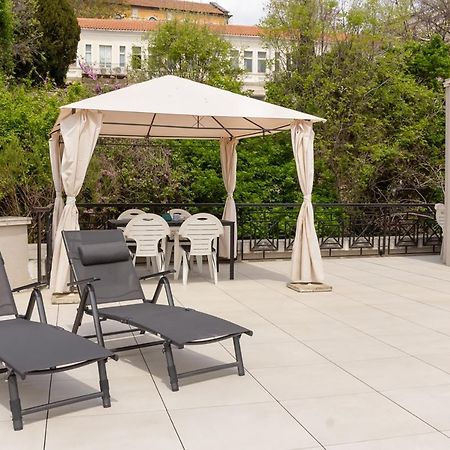 Cozy 1Bd Apartment With A Spacious Terrace By Flat Mаnager Baltsjik Eksteriør bilde