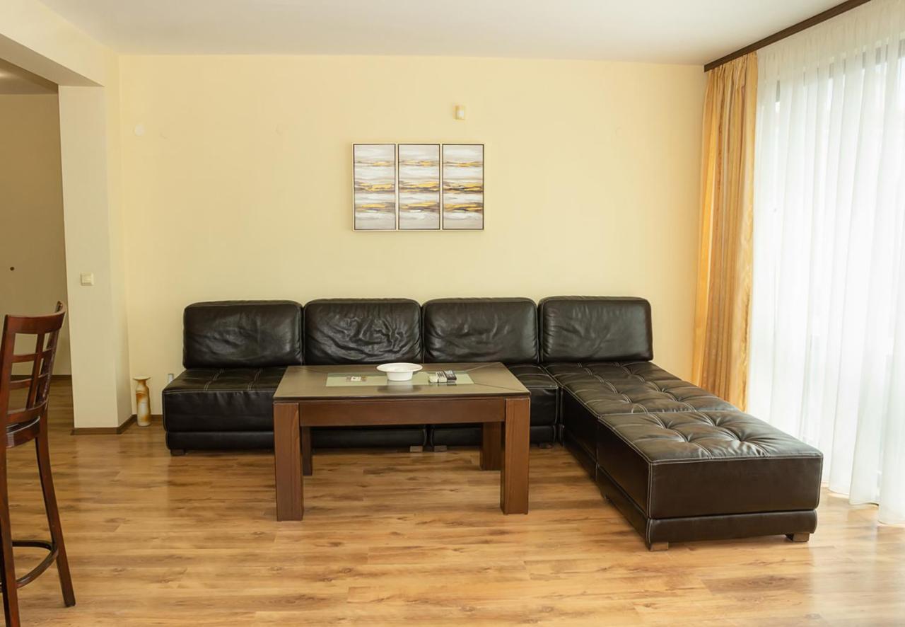 Cozy 1Bd Apartment With A Spacious Terrace By Flat Mаnager Baltsjik Eksteriør bilde