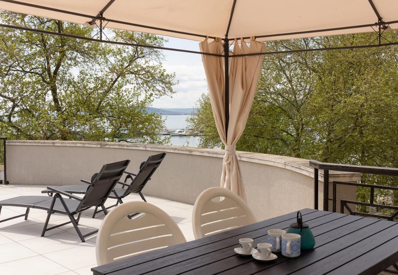 Cozy 1Bd Apartment With A Spacious Terrace By Flat Mаnager Baltsjik Eksteriør bilde