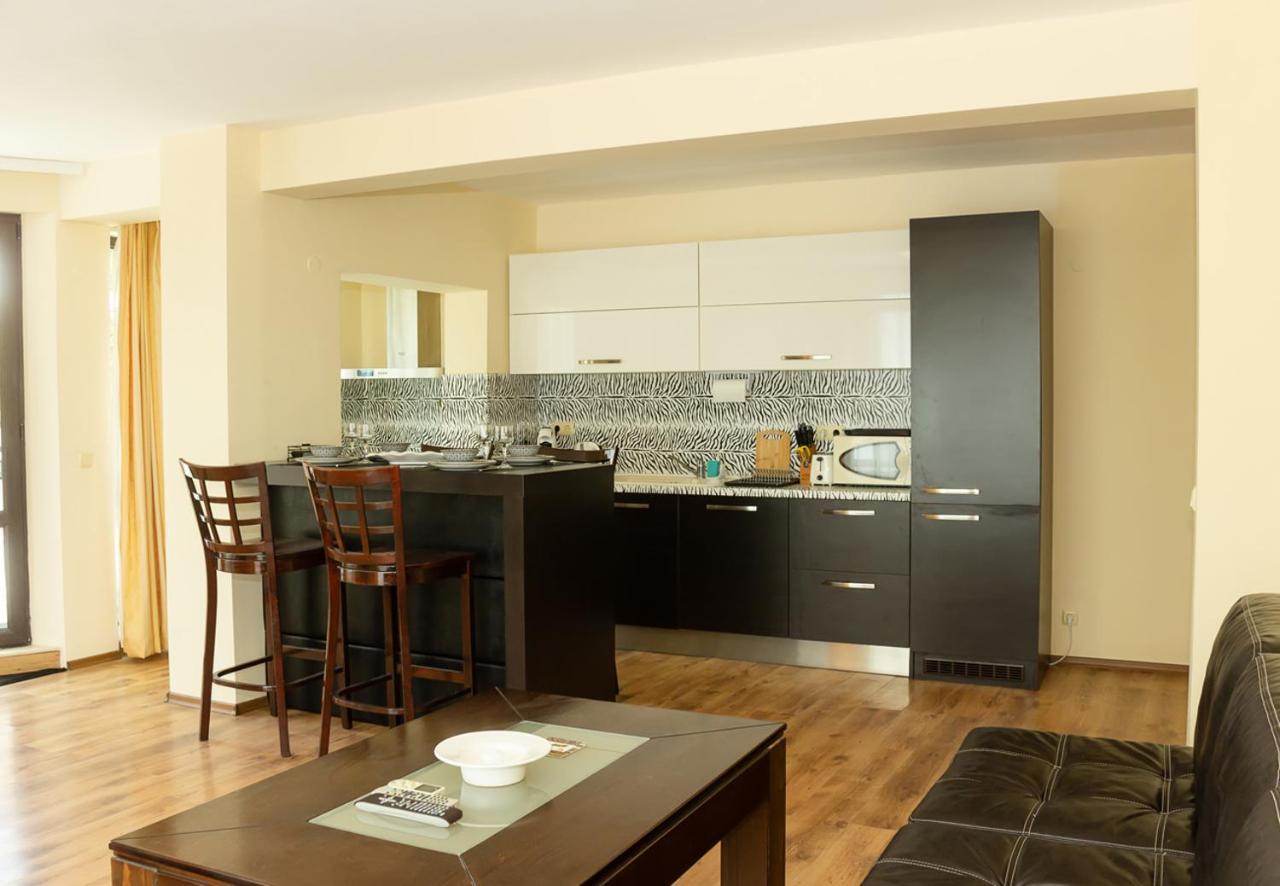 Cozy 1Bd Apartment With A Spacious Terrace By Flat Mаnager Baltsjik Eksteriør bilde