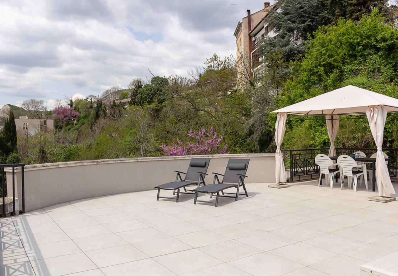 Cozy 1Bd Apartment With A Spacious Terrace By Flat Mаnager Baltsjik Eksteriør bilde
