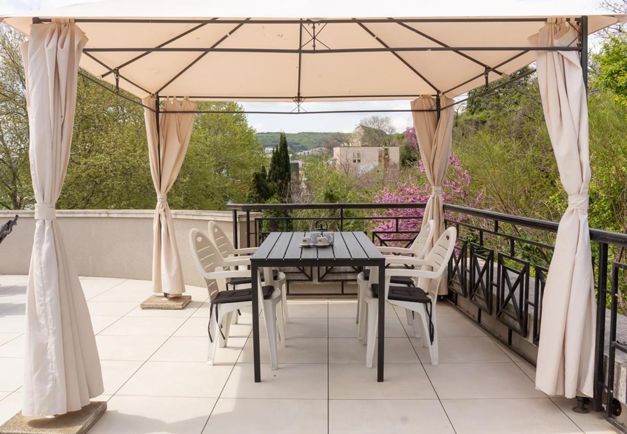 Cozy 1Bd Apartment With A Spacious Terrace By Flat Mаnager Baltsjik Eksteriør bilde
